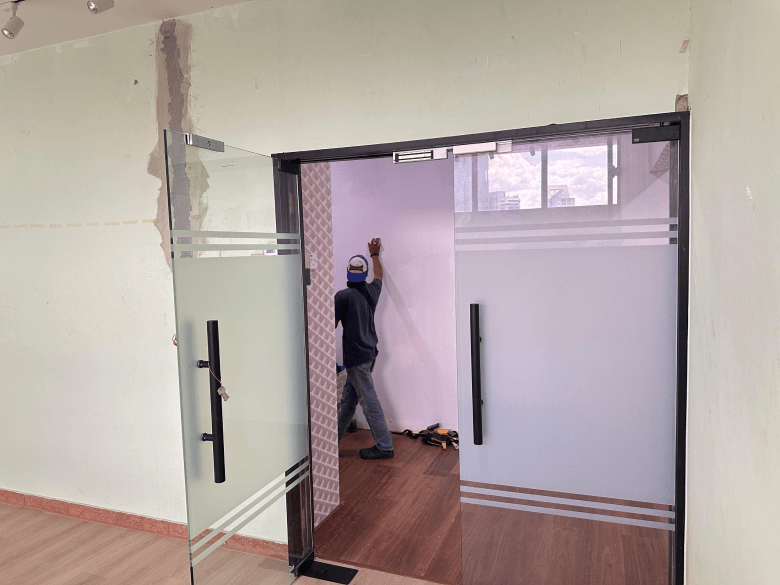 GREAT DEAL BEST FROSTED GLASS DESIGN KLCC