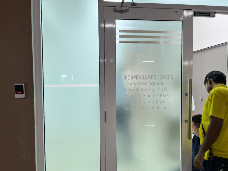 FROSTED (112) - Frosted Window Film Kuala Lumpur HOW TO FIND THE BEST DEAL FROSTED BANGSAR BARU
