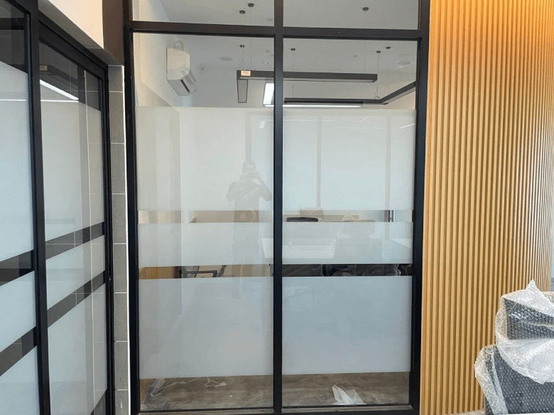 FROSTED (31) - Frosted Window Film Kuala Lumpur THE BEST COMPLETE CHECKLIST FROSTED GLASS FILM MENJALARA