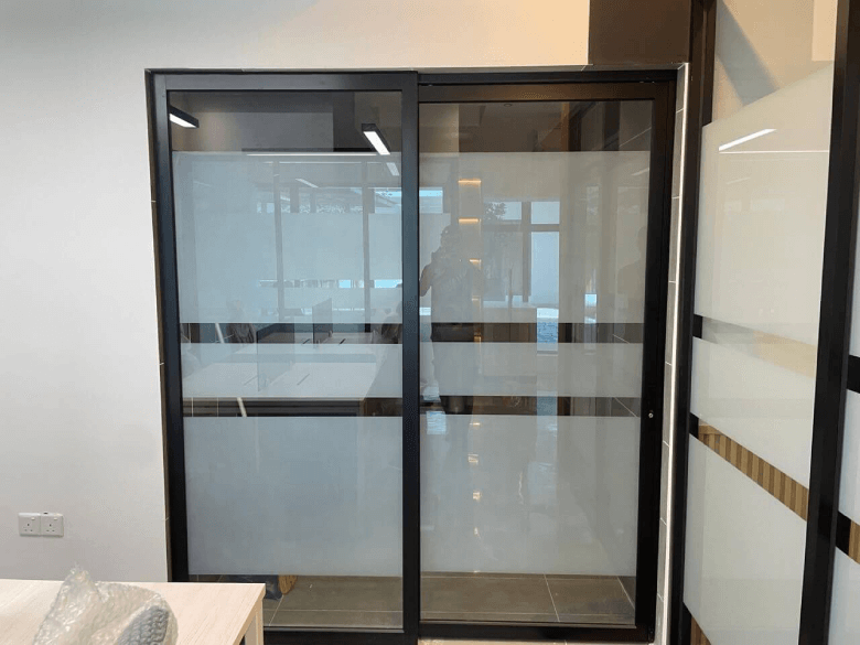 HOW TO GET FANTASTIC FROSTED GLASS DOOR BANDAR TASIK SELATAN
