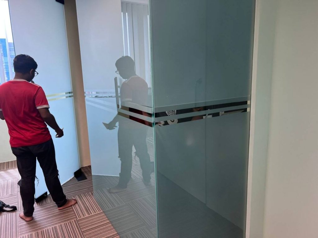 THE BEST FROSTED GLASS WINDOW FILM STICKER CHOW KIT